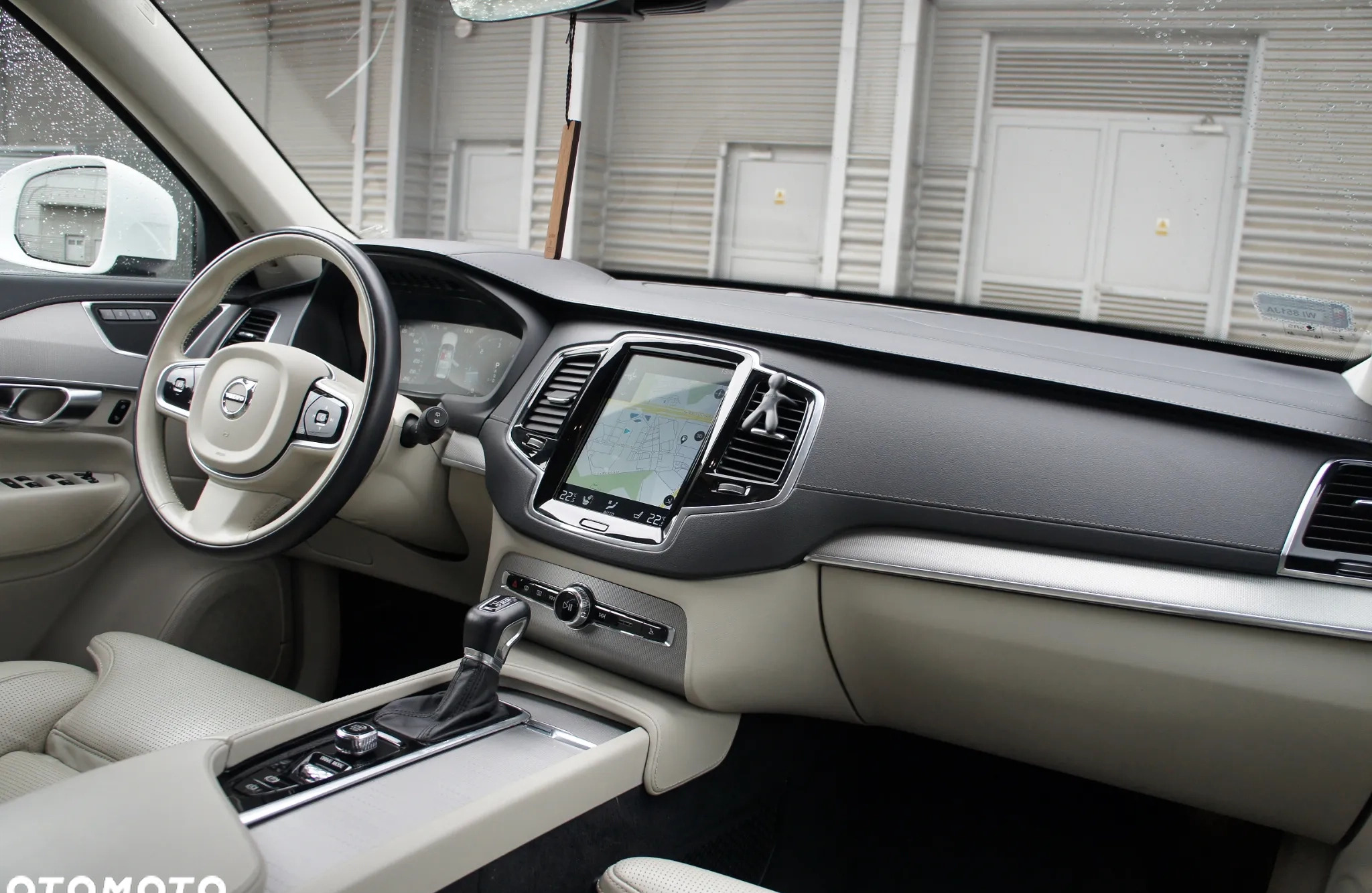 Volvo XC 90 cena 159900 przebieg: 180000, rok produkcji 2019 z Ząbki małe 379